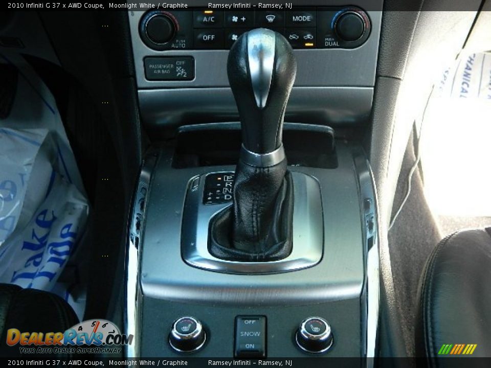 2010 Infiniti G 37 x AWD Coupe Moonlight White / Graphite Photo #18