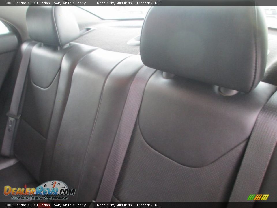 2006 Pontiac G6 GT Sedan Ivory White / Ebony Photo #22
