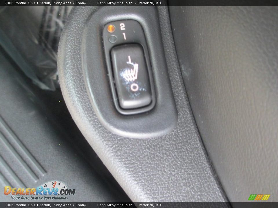 2006 Pontiac G6 GT Sedan Ivory White / Ebony Photo #27