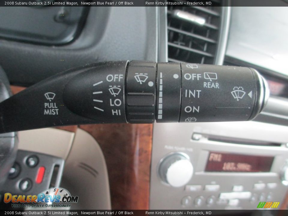 Controls of 2008 Subaru Outback 2.5i Limited Wagon Photo #16