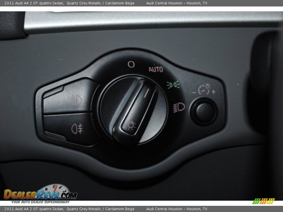 Controls of 2011 Audi A4 2.0T quattro Sedan Photo #27