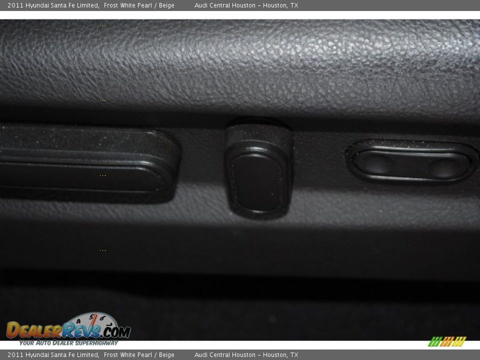2011 Hyundai Santa Fe Limited Frost White Pearl / Beige Photo #11