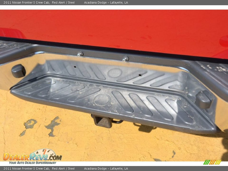 2011 Nissan Frontier S Crew Cab Red Alert / Steel Photo #7