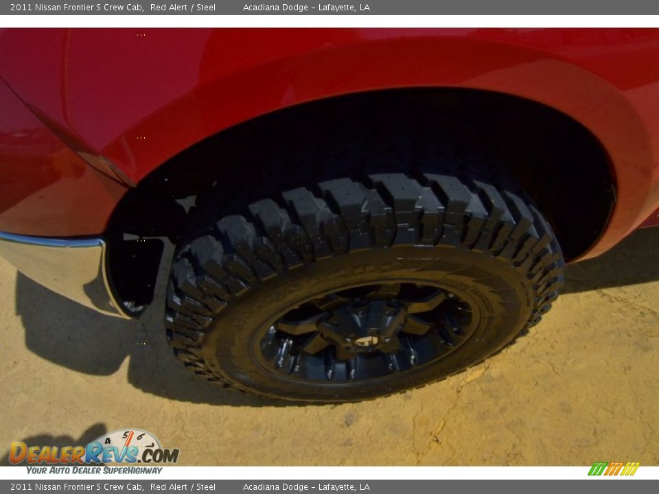 2011 Nissan Frontier S Crew Cab Red Alert / Steel Photo #12