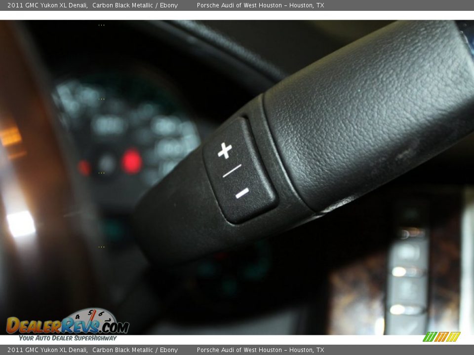 2011 GMC Yukon XL Denali Carbon Black Metallic / Ebony Photo #30
