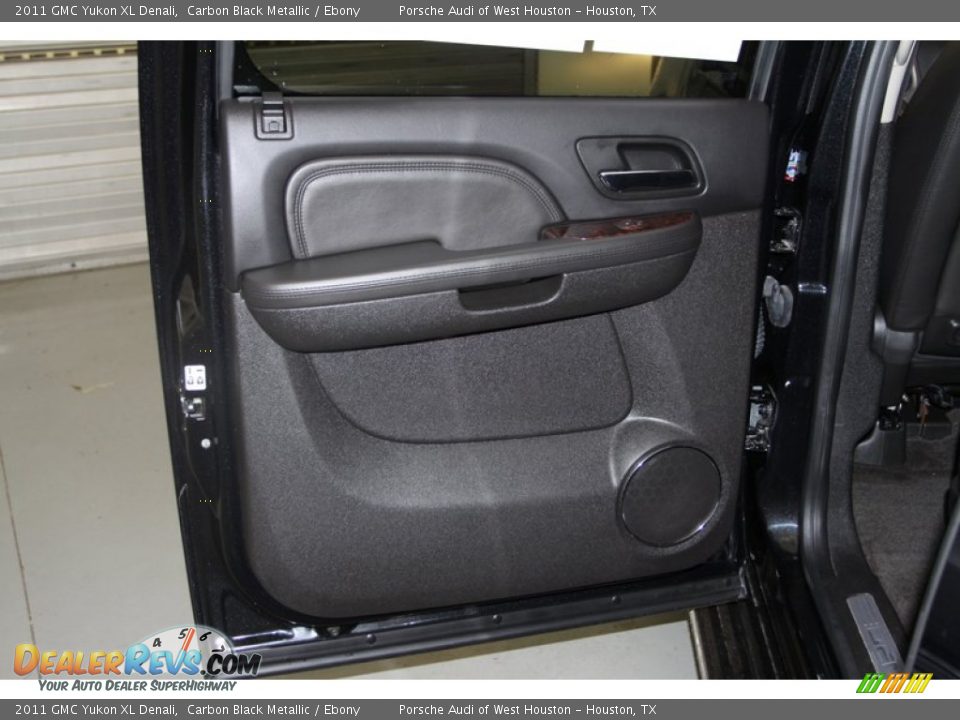 2011 GMC Yukon XL Denali Carbon Black Metallic / Ebony Photo #35