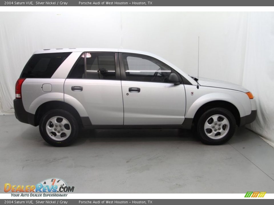 2004 Saturn VUE Silver Nickel / Gray Photo #2