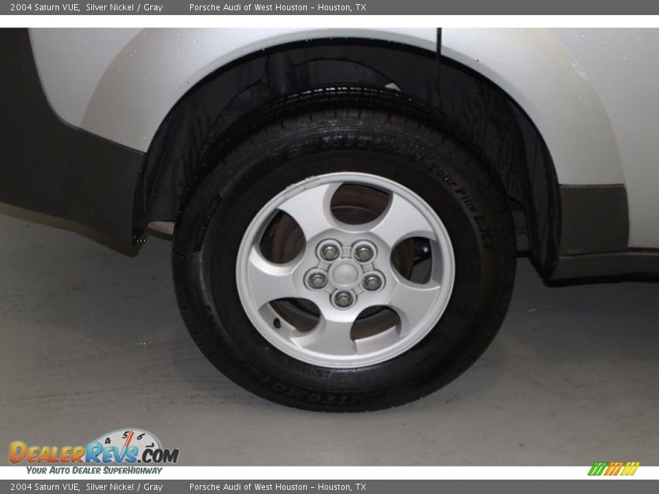 2004 Saturn VUE Silver Nickel / Gray Photo #5