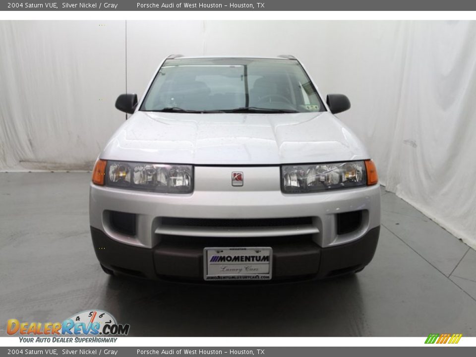 2004 Saturn VUE Silver Nickel / Gray Photo #10