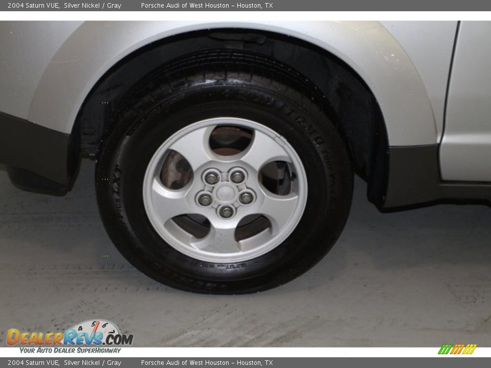 2004 Saturn VUE Silver Nickel / Gray Photo #12