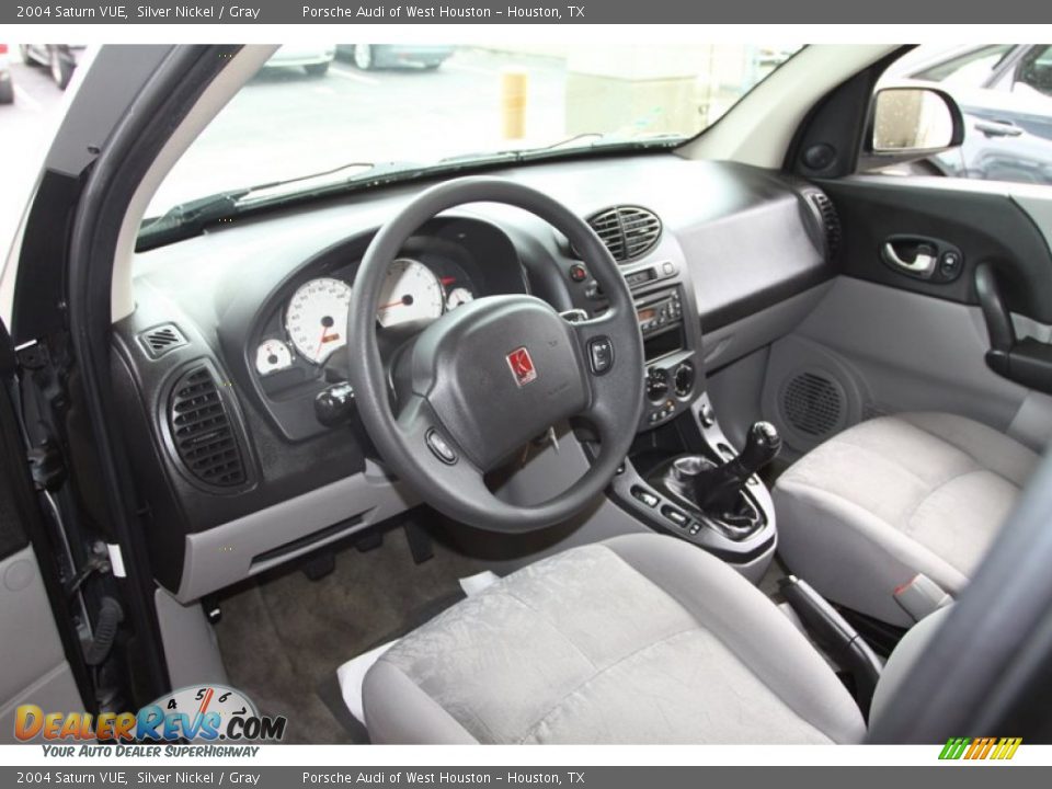 2004 Saturn VUE Silver Nickel / Gray Photo #18