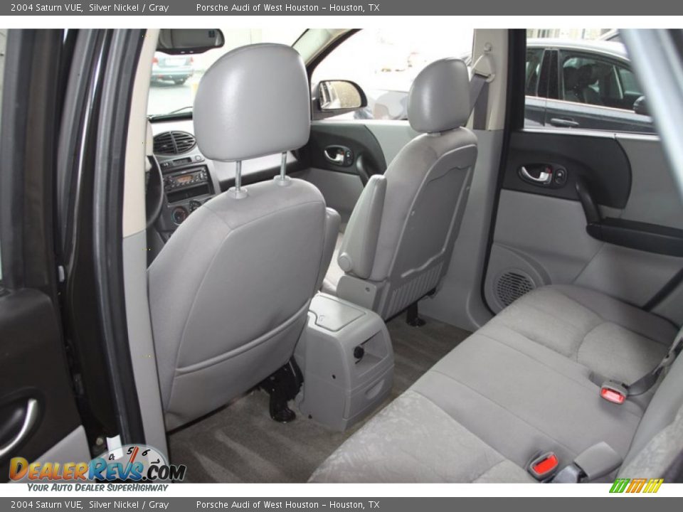 2004 Saturn VUE Silver Nickel / Gray Photo #21