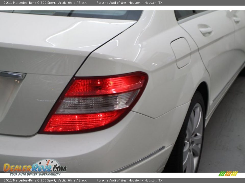 2011 Mercedes-Benz C 300 Sport Arctic White / Black Photo #7