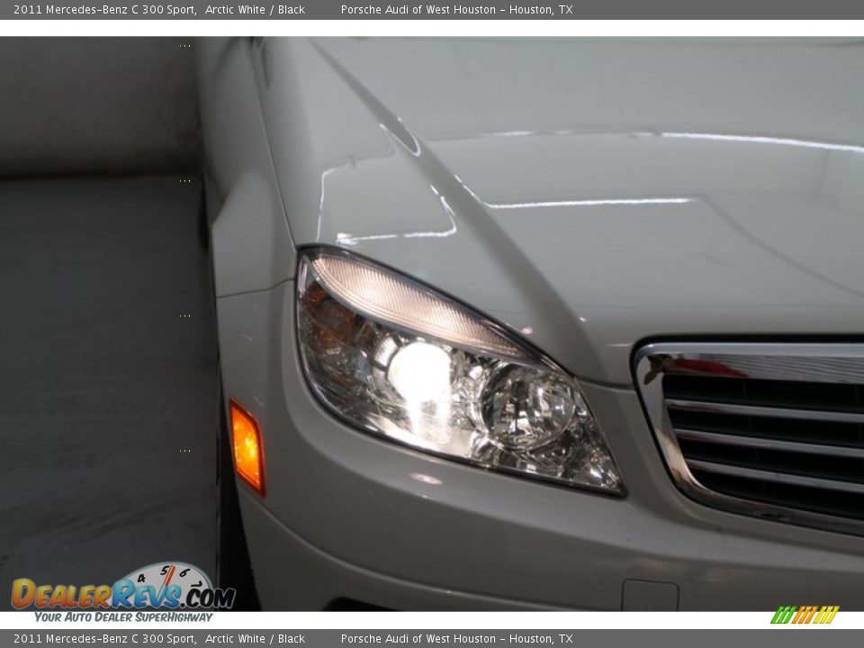 2011 Mercedes-Benz C 300 Sport Arctic White / Black Photo #11