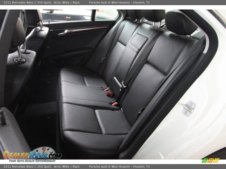 2011 Mercedes-Benz C 300 Sport Arctic White / Black Photo #23