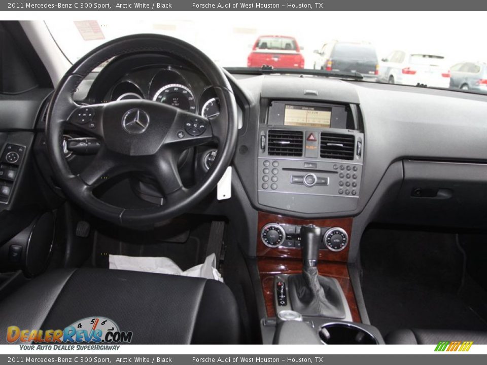 2011 Mercedes-Benz C 300 Sport Arctic White / Black Photo #24