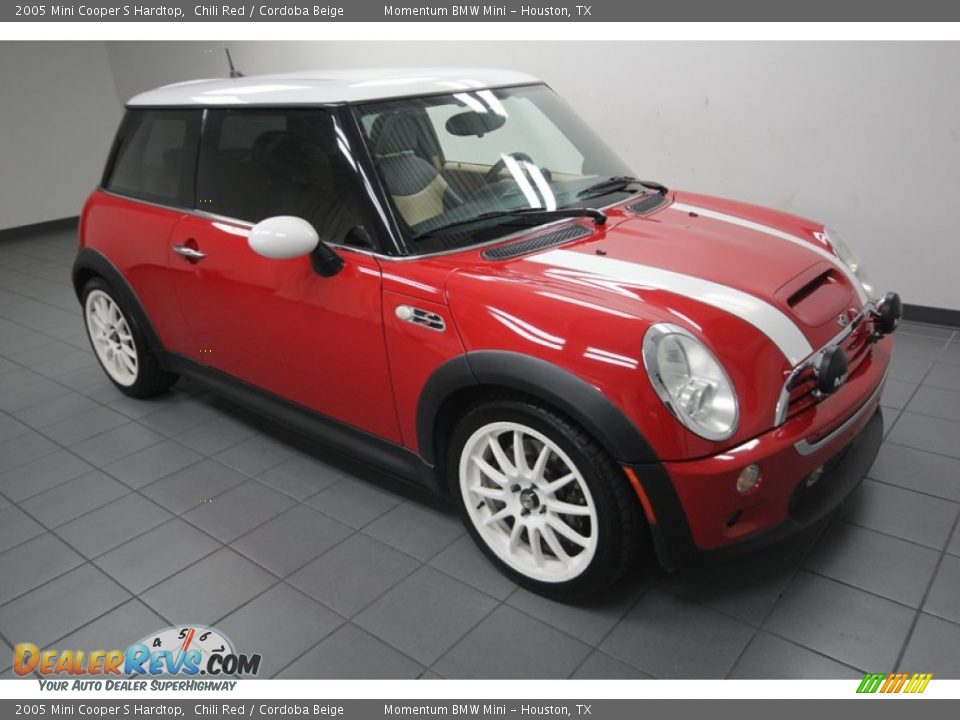 Front 3/4 View of 2005 Mini Cooper S Hardtop Photo #8