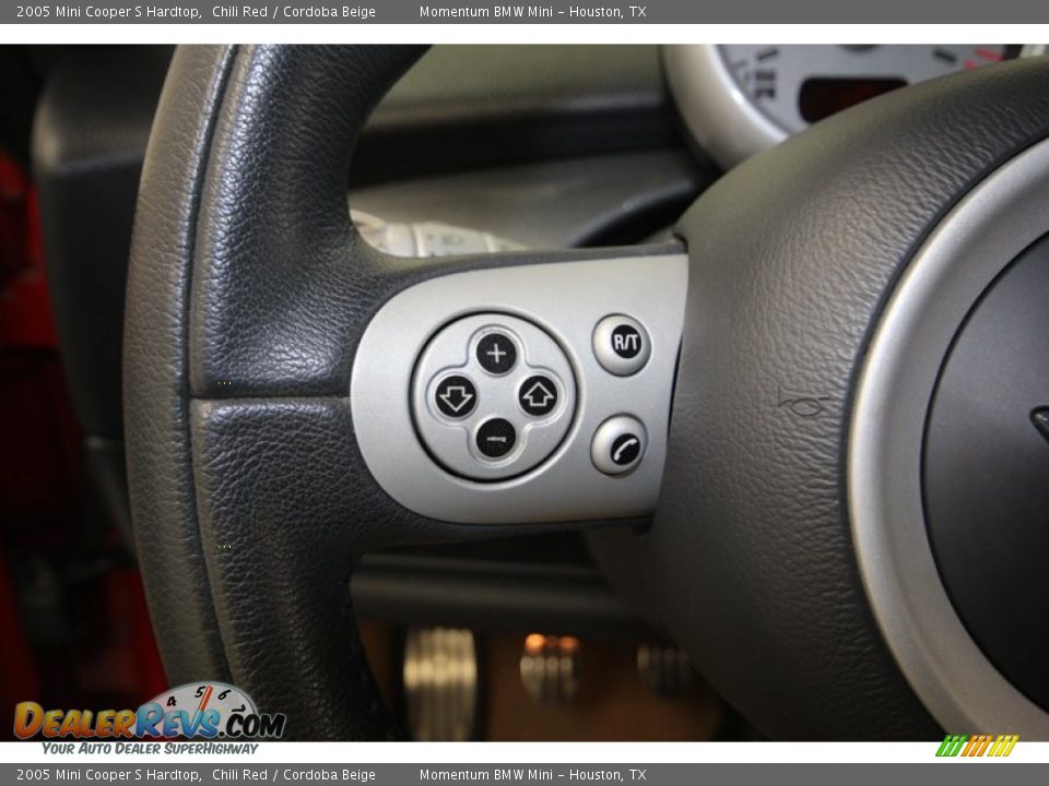 Controls of 2005 Mini Cooper S Hardtop Photo #21