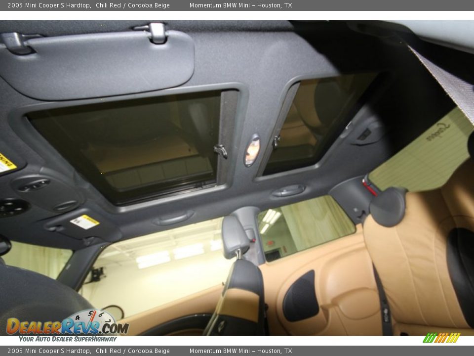 2005 Mini Cooper S Hardtop Chili Red / Cordoba Beige Photo #24