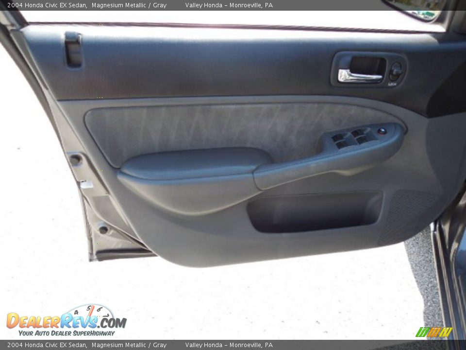 2004 Honda Civic EX Sedan Magnesium Metallic / Gray Photo #7