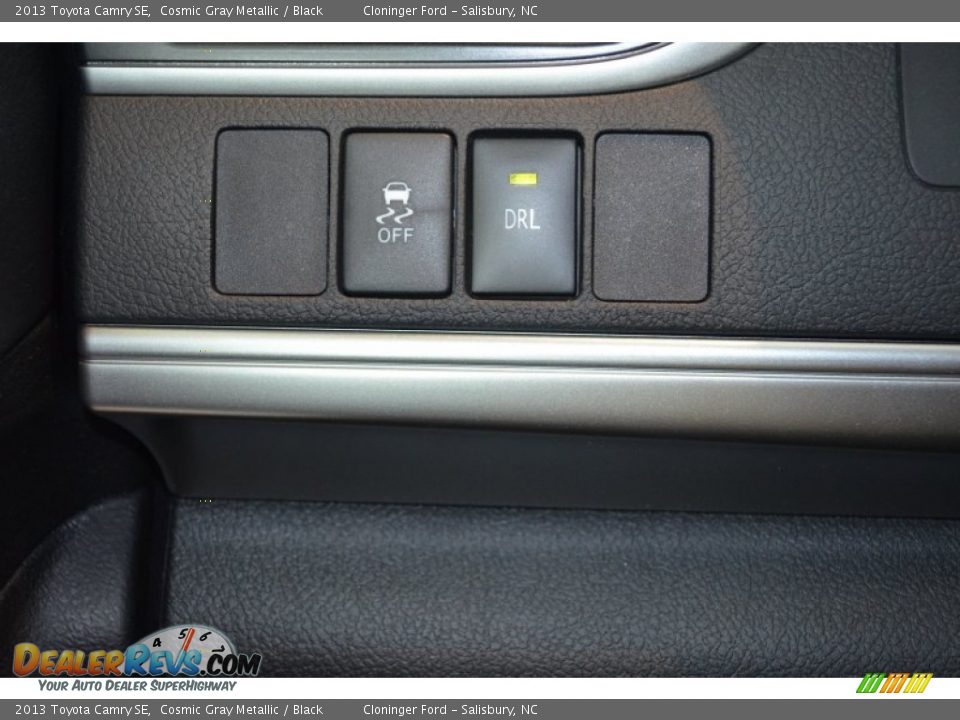 2013 Toyota Camry SE Cosmic Gray Metallic / Black Photo #17
