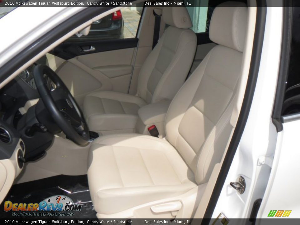 2010 Volkswagen Tiguan Wolfsburg Edition Candy White / Sandstone Photo #9