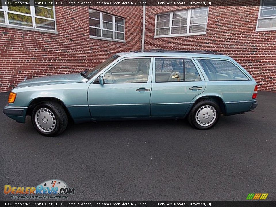 Seafoam Green Metallic 1992 Mercedes-Benz E Class 300 TE 4Matic Wagon Photo #1