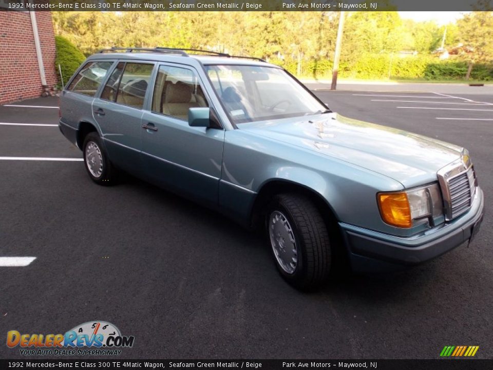 1992 Mercedes-Benz E Class 300 TE 4Matic Wagon Seafoam Green Metallic / Beige Photo #8