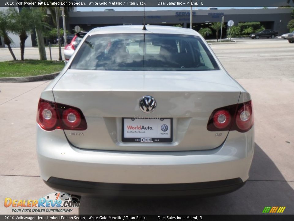 2010 Volkswagen Jetta Limited Edition Sedan White Gold Metallic / Titan Black Photo #4