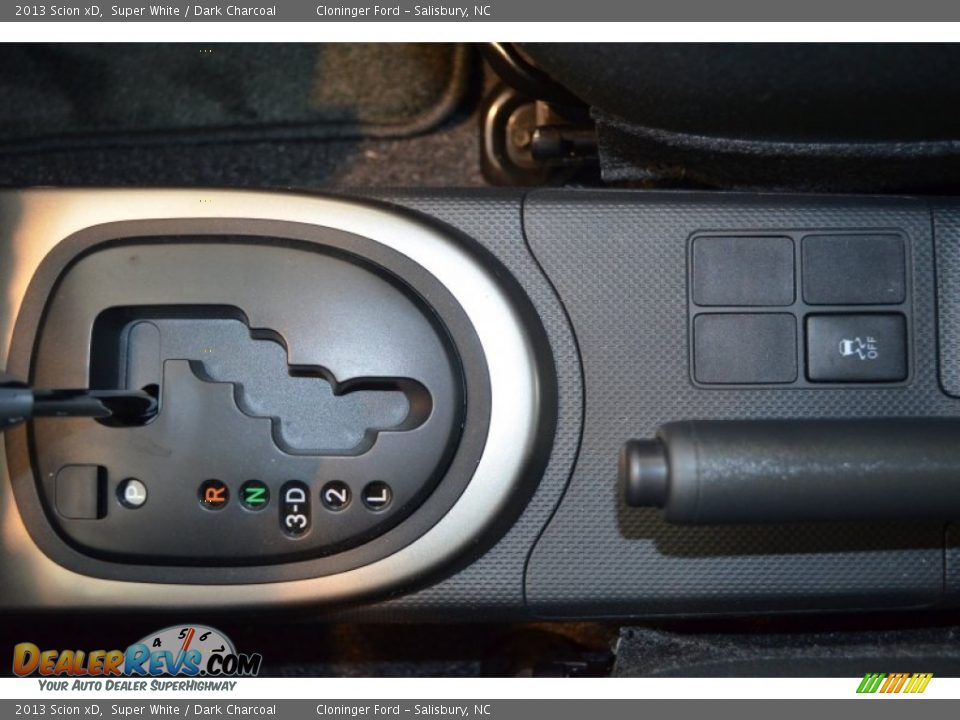 2013 Scion xD Super White / Dark Charcoal Photo #12