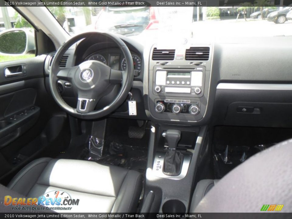 2010 Volkswagen Jetta Limited Edition Sedan White Gold Metallic / Titan Black Photo #12