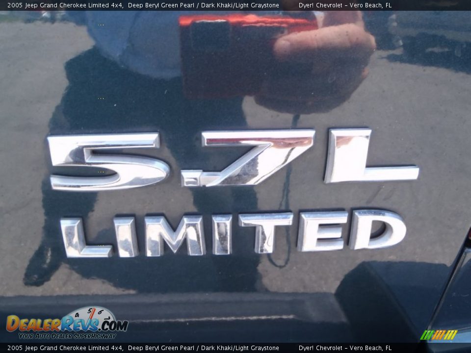 2005 Jeep Grand Cherokee Limited 4x4 Deep Beryl Green Pearl / Dark Khaki/Light Graystone Photo #5