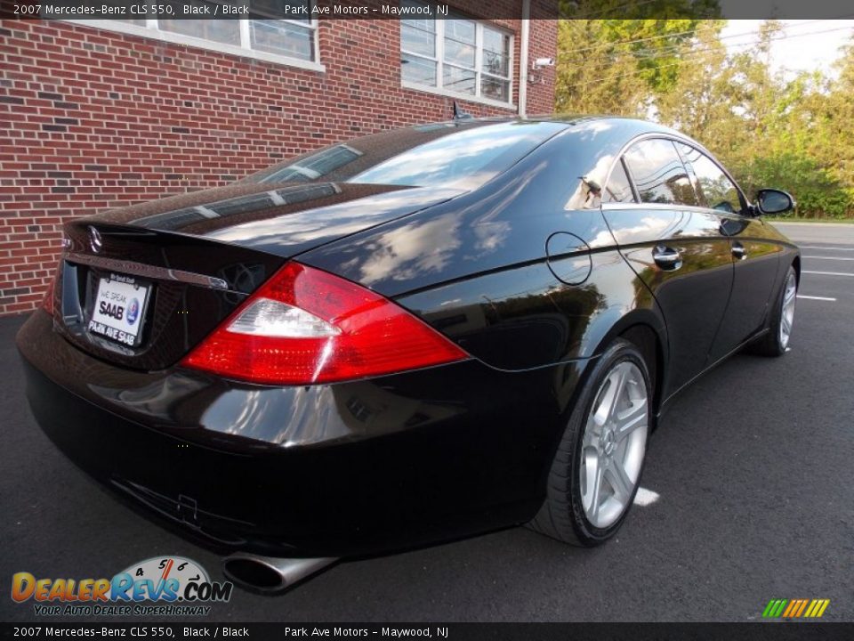 2007 Mercedes-Benz CLS 550 Black / Black Photo #5