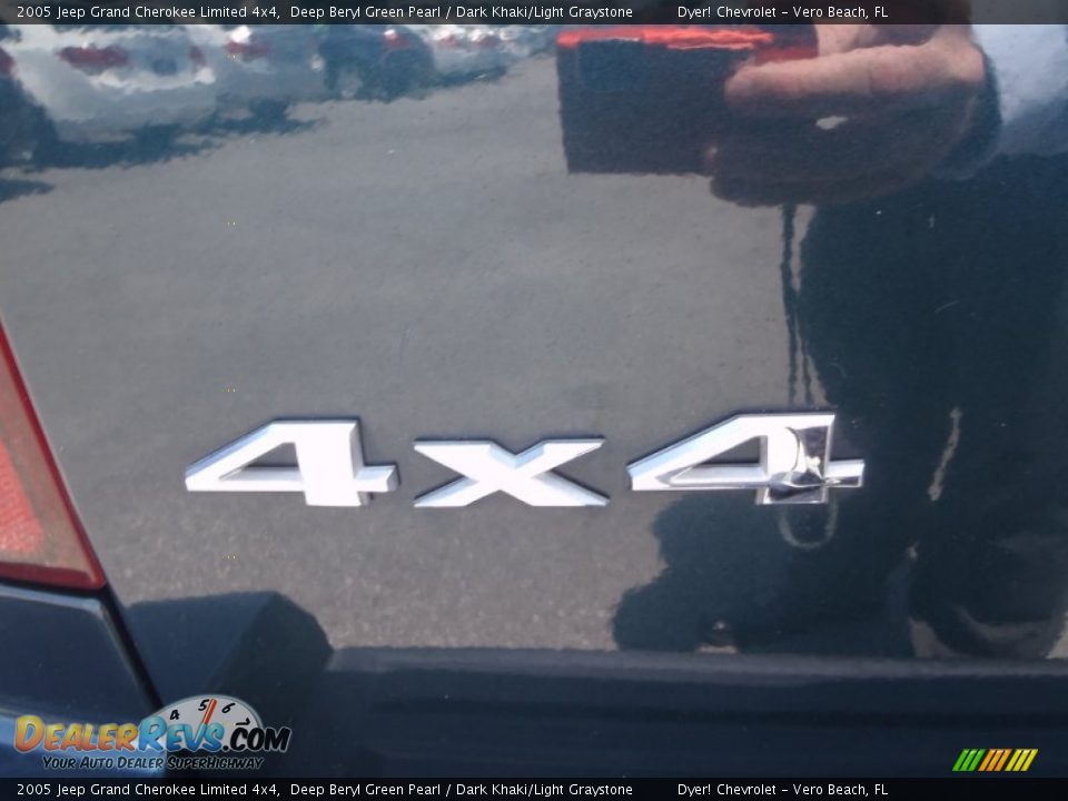 2005 Jeep Grand Cherokee Limited 4x4 Deep Beryl Green Pearl / Dark Khaki/Light Graystone Photo #6
