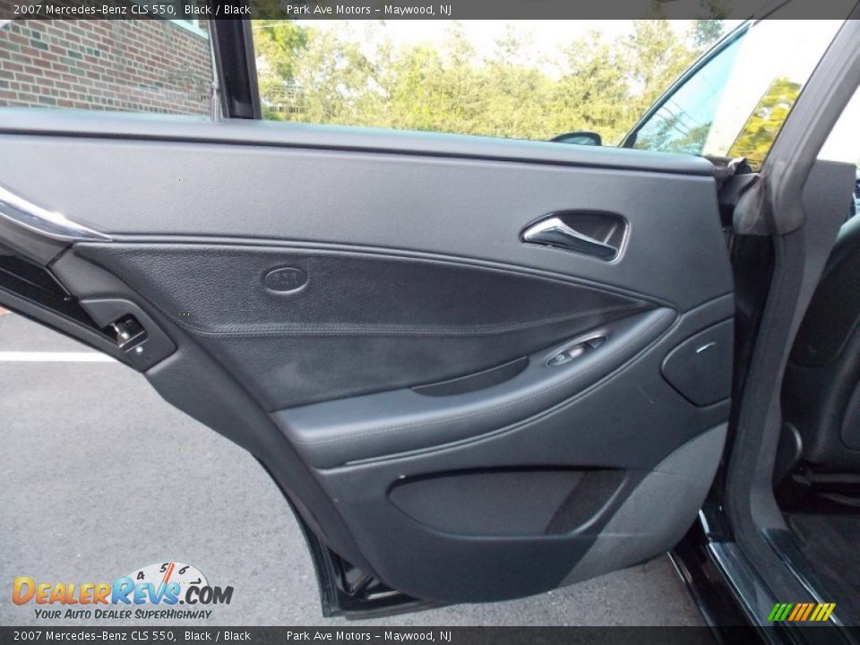 Door Panel of 2007 Mercedes-Benz CLS 550 Photo #14