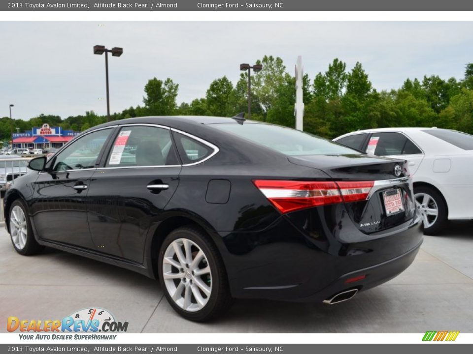 2013 Toyota Avalon Limited Attitude Black Pearl / Almond Photo #31