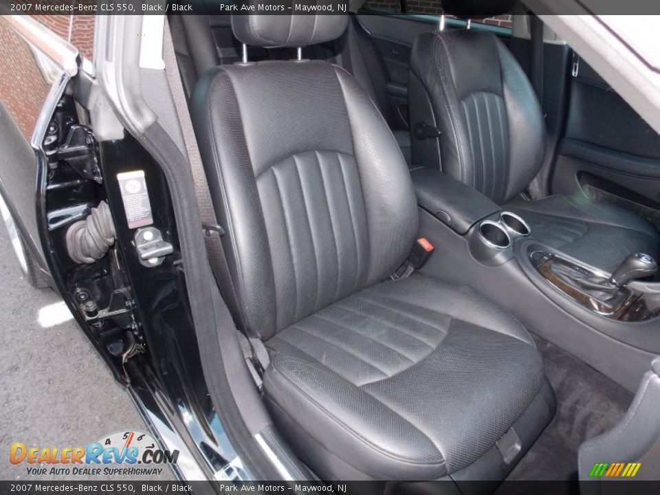 Front Seat of 2007 Mercedes-Benz CLS 550 Photo #18
