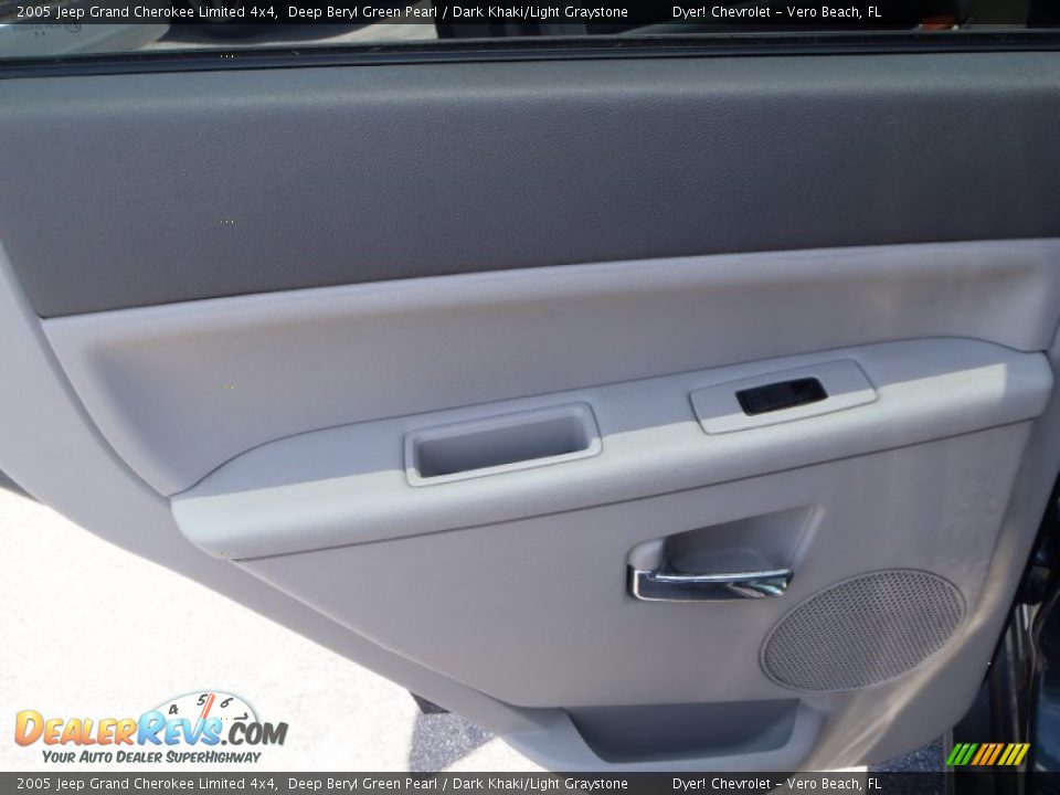 2005 Jeep Grand Cherokee Limited 4x4 Deep Beryl Green Pearl / Dark Khaki/Light Graystone Photo #25