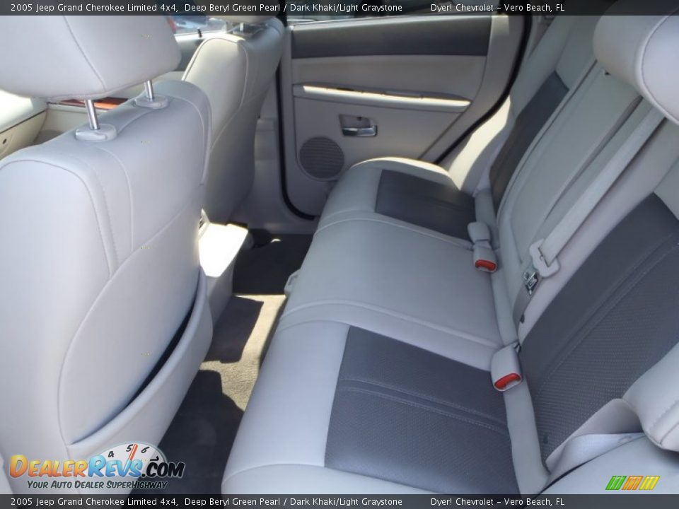 2005 Jeep Grand Cherokee Limited 4x4 Deep Beryl Green Pearl / Dark Khaki/Light Graystone Photo #26