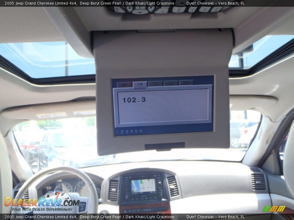 2005 Jeep Grand Cherokee Limited 4x4 Deep Beryl Green Pearl / Dark Khaki/Light Graystone Photo #27