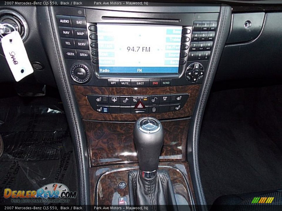 Controls of 2007 Mercedes-Benz CLS 550 Photo #31