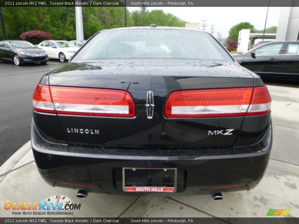 2011 Lincoln MKZ FWD Tuxedo Black Metallic / Dark Charcoal Photo #4