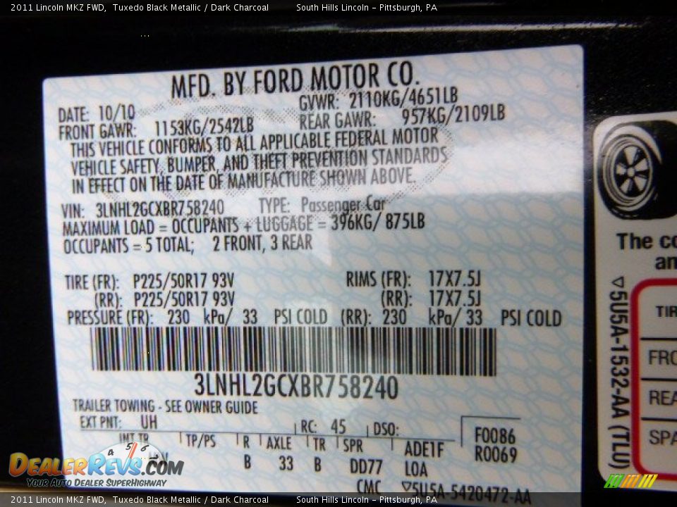 2011 Lincoln MKZ FWD Tuxedo Black Metallic / Dark Charcoal Photo #24
