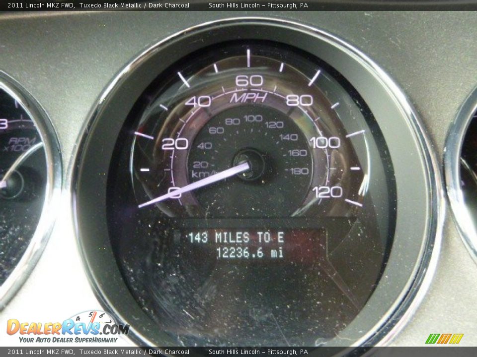 2011 Lincoln MKZ FWD Tuxedo Black Metallic / Dark Charcoal Photo #25