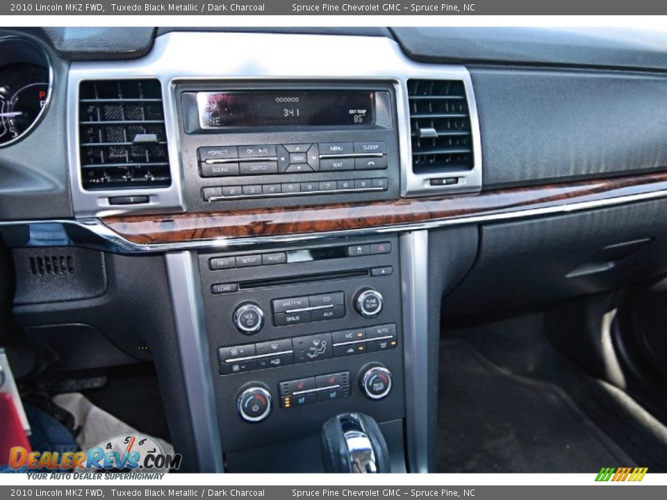 2010 Lincoln MKZ FWD Tuxedo Black Metallic / Dark Charcoal Photo #16