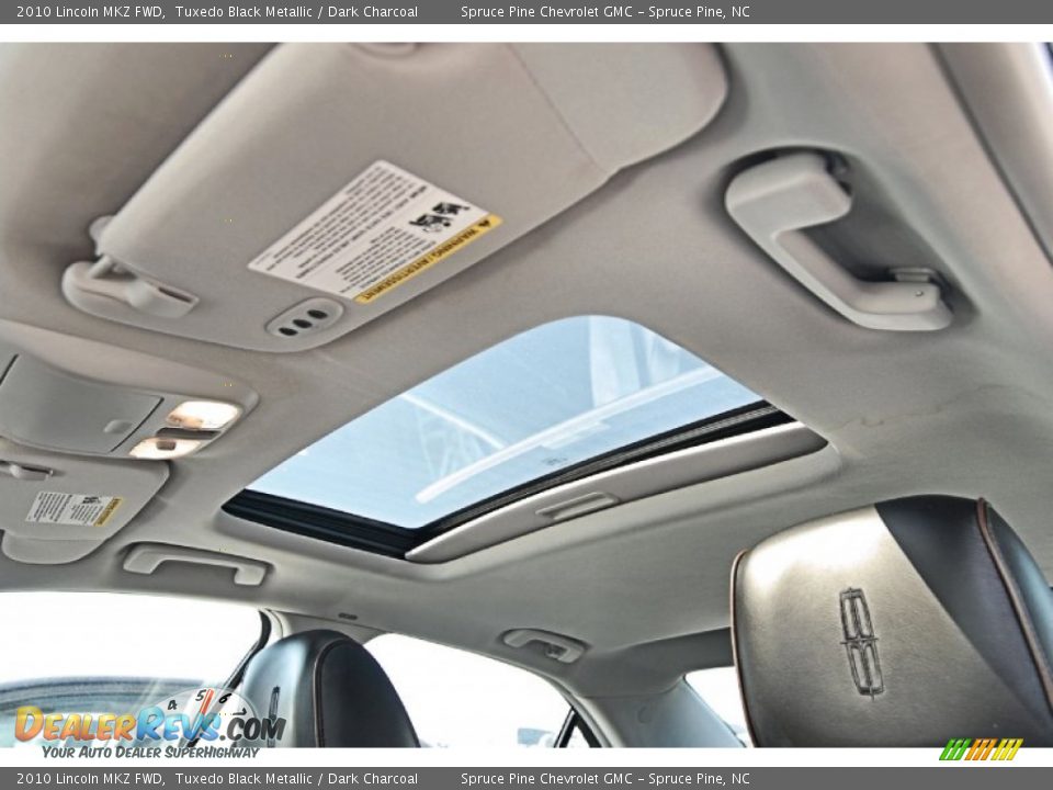 2010 Lincoln MKZ FWD Tuxedo Black Metallic / Dark Charcoal Photo #17