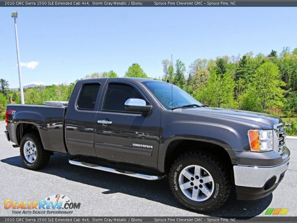 Storm Gray Metallic 2010 GMC Sierra 1500 SLE Extended Cab 4x4 Photo #4