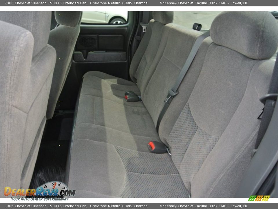Rear Seat of 2006 Chevrolet Silverado 1500 LS Extended Cab Photo #14