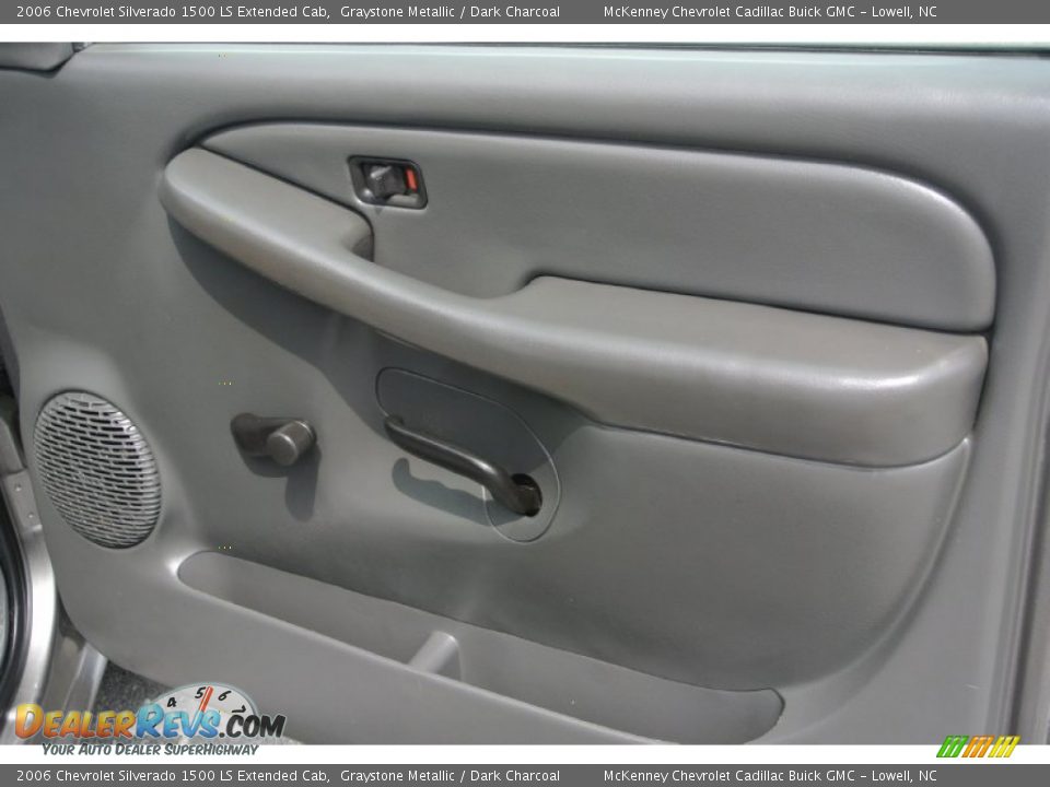 2006 Chevrolet Silverado 1500 LS Extended Cab Graystone Metallic / Dark Charcoal Photo #18