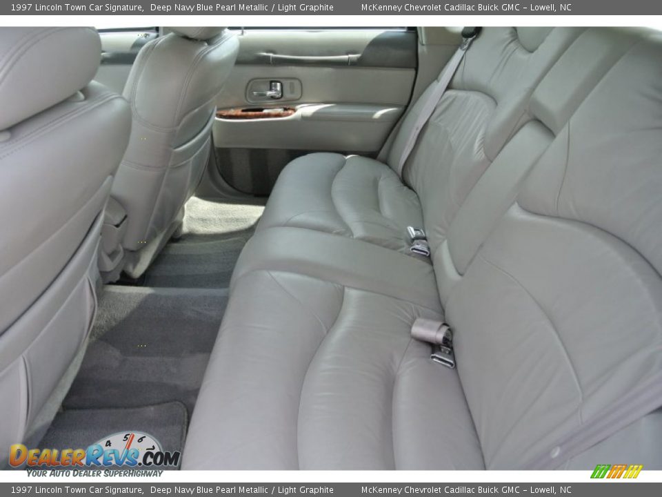 Rear Seat of 1997 Lincoln Town Car Signature Photo #15